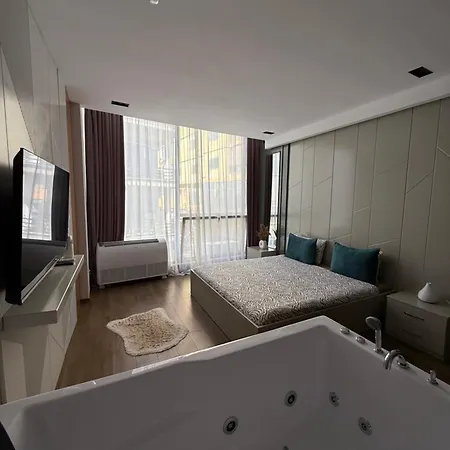 Luxury Suite21 *