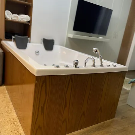 Apartment Luxury Suite21 *