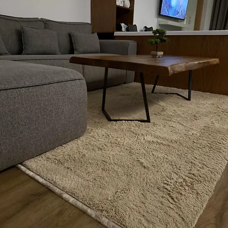 Luxury Suite21 *